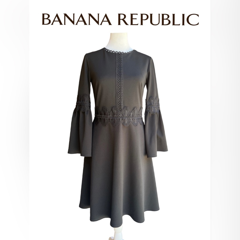 BANANA REPUBLIC Size 0 Flare-Sleeved Lace Embellished Black Dress Pockets Lined